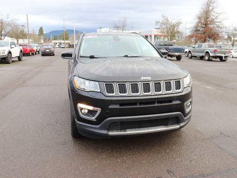 Used 2018 Jeep Compass Limited w/ Navigation Group image 3