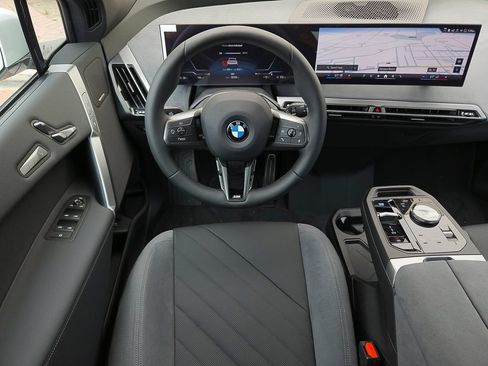 New 2026 BMW iX xDrive45 w/ M Sport Package AWD/4WD image 15