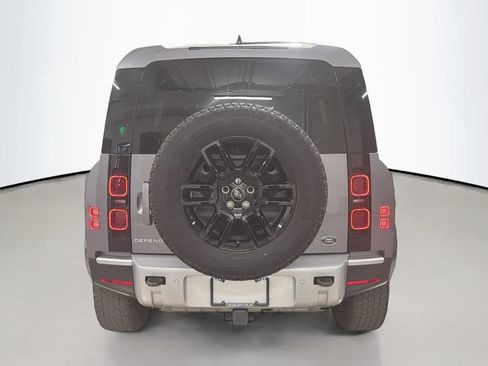 Used 2023 Land Rover Defender 110 AWD/4WD image 10