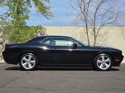 Used 2008 Dodge Challenger SRT8 RWD image 11