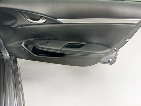 Used 2020 Honda Civic Sport image 29