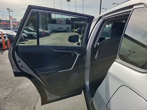 Used 2023 Toyota RAV4 LE AWD/4WD image 12