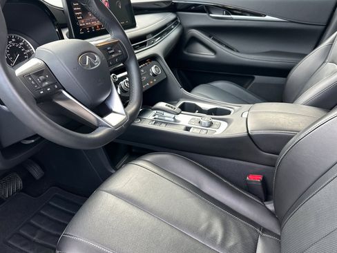 Certified 2025 INFINITI QX60 Pure image 10