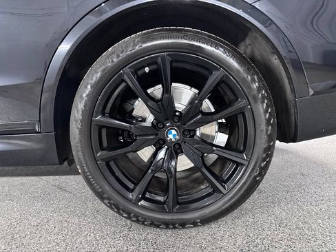 Used 2024 BMW X7 xDrive40i w/ M Sport Package AWD/4WD image 14