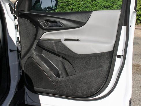 Used 2023 Chevrolet Equinox LT w/ Driver Convenience Package image 35