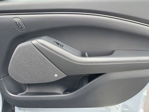 Used 2025 Ford Mustang Mach-E Premium AWD/4WD image 47