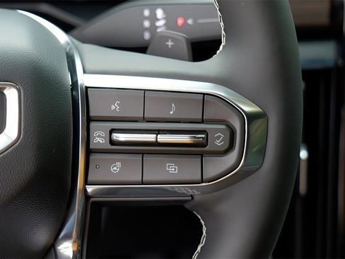 New 2026 GMC Acadia Denali w/ Super Cruise Package image 13