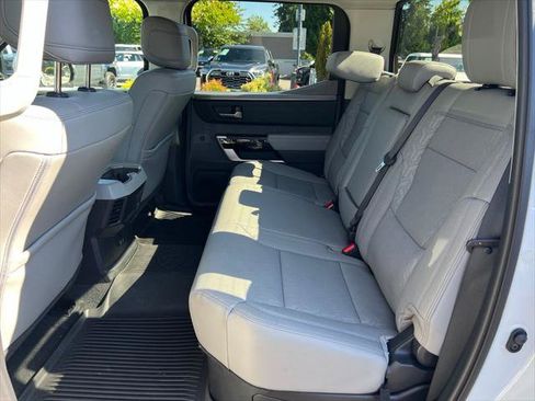 Certified 2023 Toyota Tundra Limited w/ TRD Off-Road Package AWD/4WD image 17