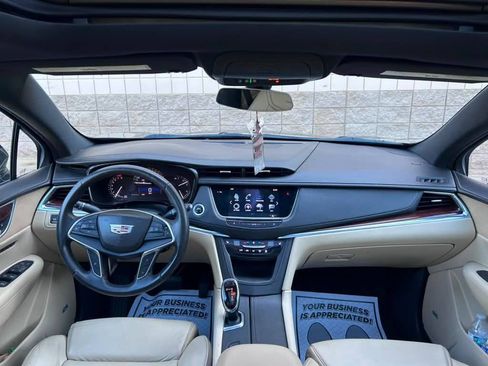 Used 2017 Cadillac XT5 Luxury w/ LPO, Wheel Lock Package FWD image 12