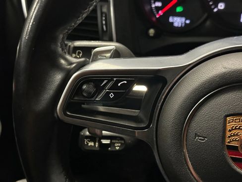Used 2018 Porsche Macan GTS image 40