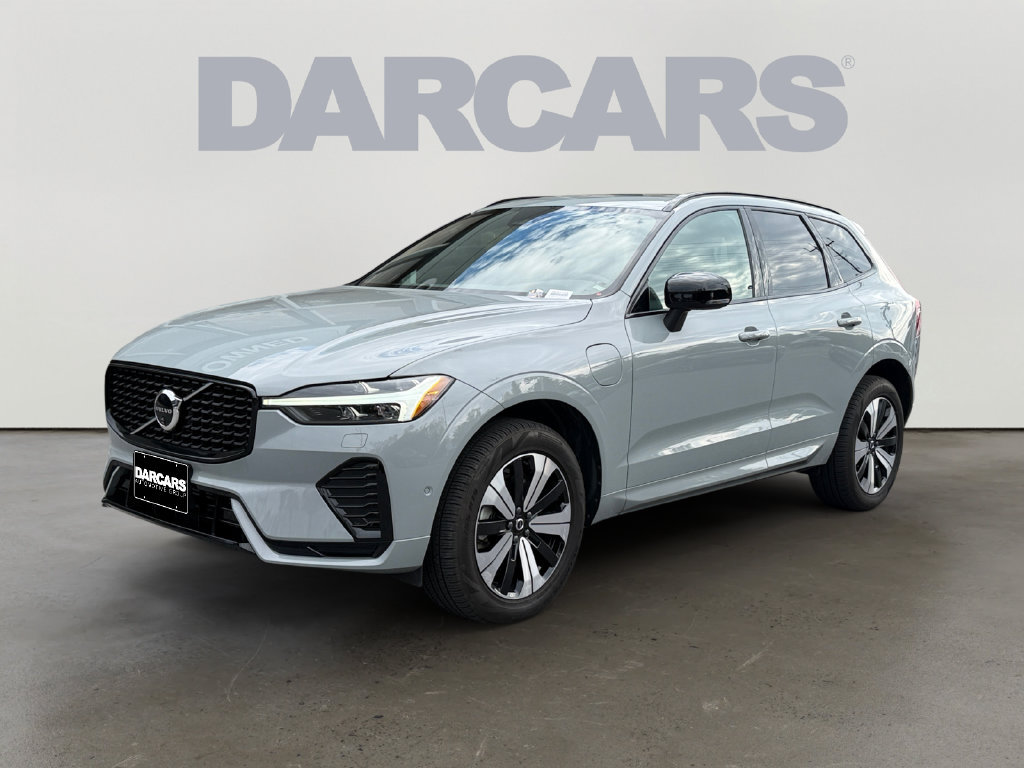 Certified 2024 Volvo XC60 T8 Plus w/ Climate Package AWD/4WD image 3