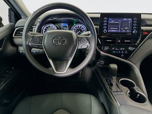 Used 2022 Toyota Camry LE image 22
