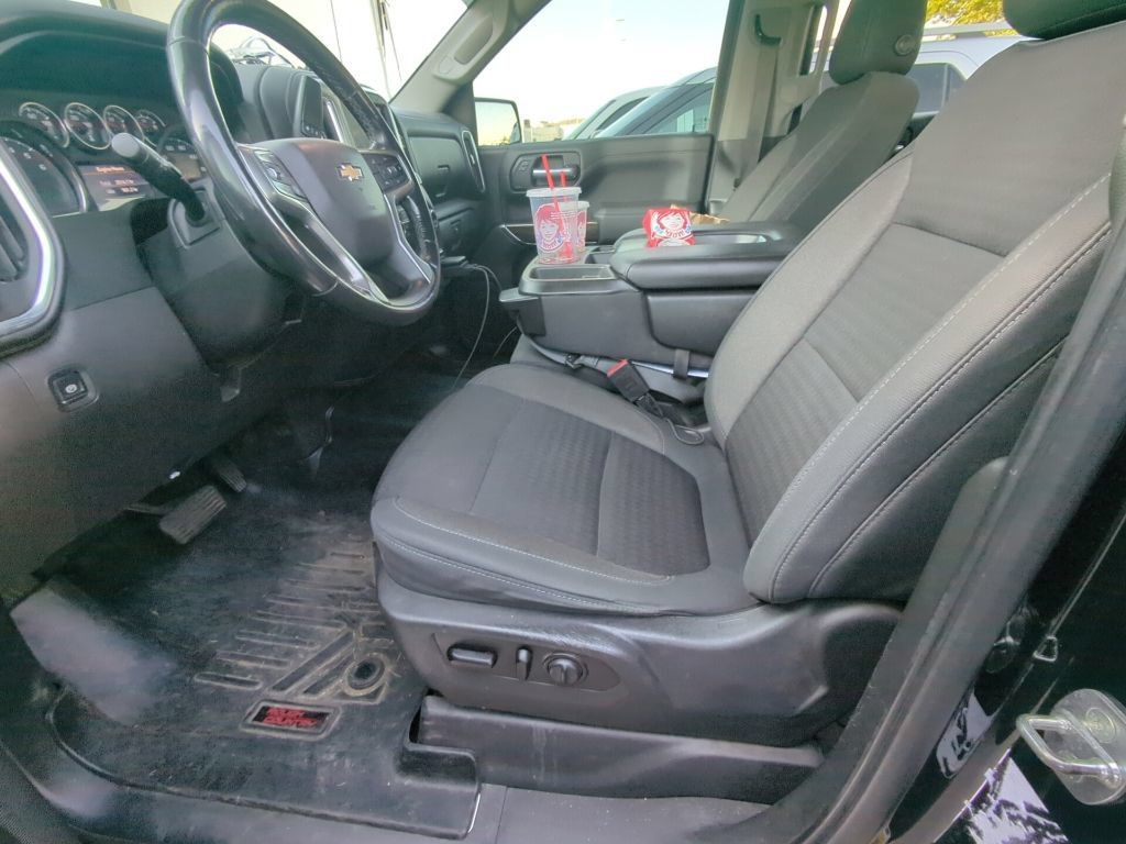 Used 2020 Chevrolet Silverado 1500 LT w/ All-Star Edition AWD/4WD image 4