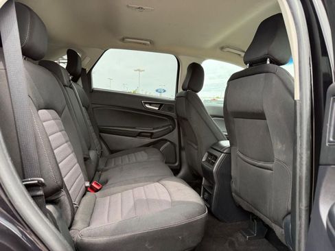 Used 2020 Ford Edge SE w/ Cargo Accessory Package FWD image 10