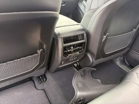 New 2026 Jeep Grand Cherokee 4WD image 9