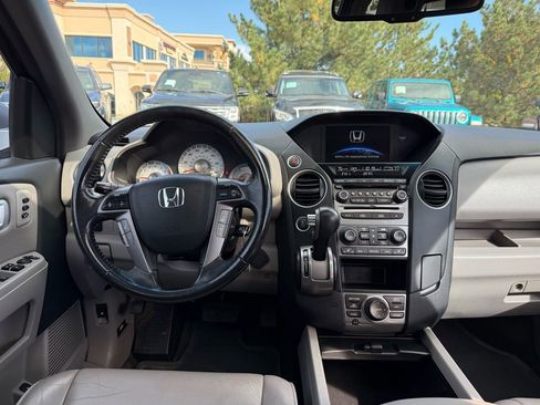 Used 2014 Honda Pilot Touring image 23