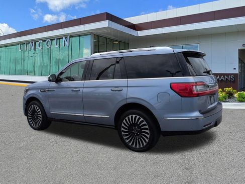 Used 2021 Lincoln Navigator Black Label w/ Cargo Convenience Package AWD/4WD image 7