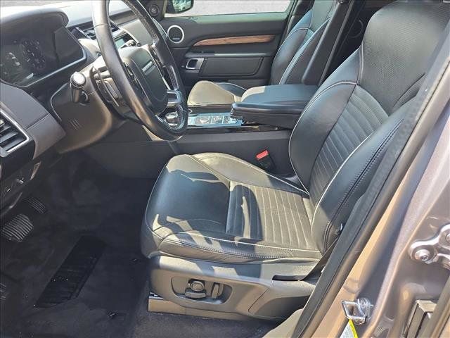 Used 2020 Land Rover Discovery HSE AWD/4WD image 16