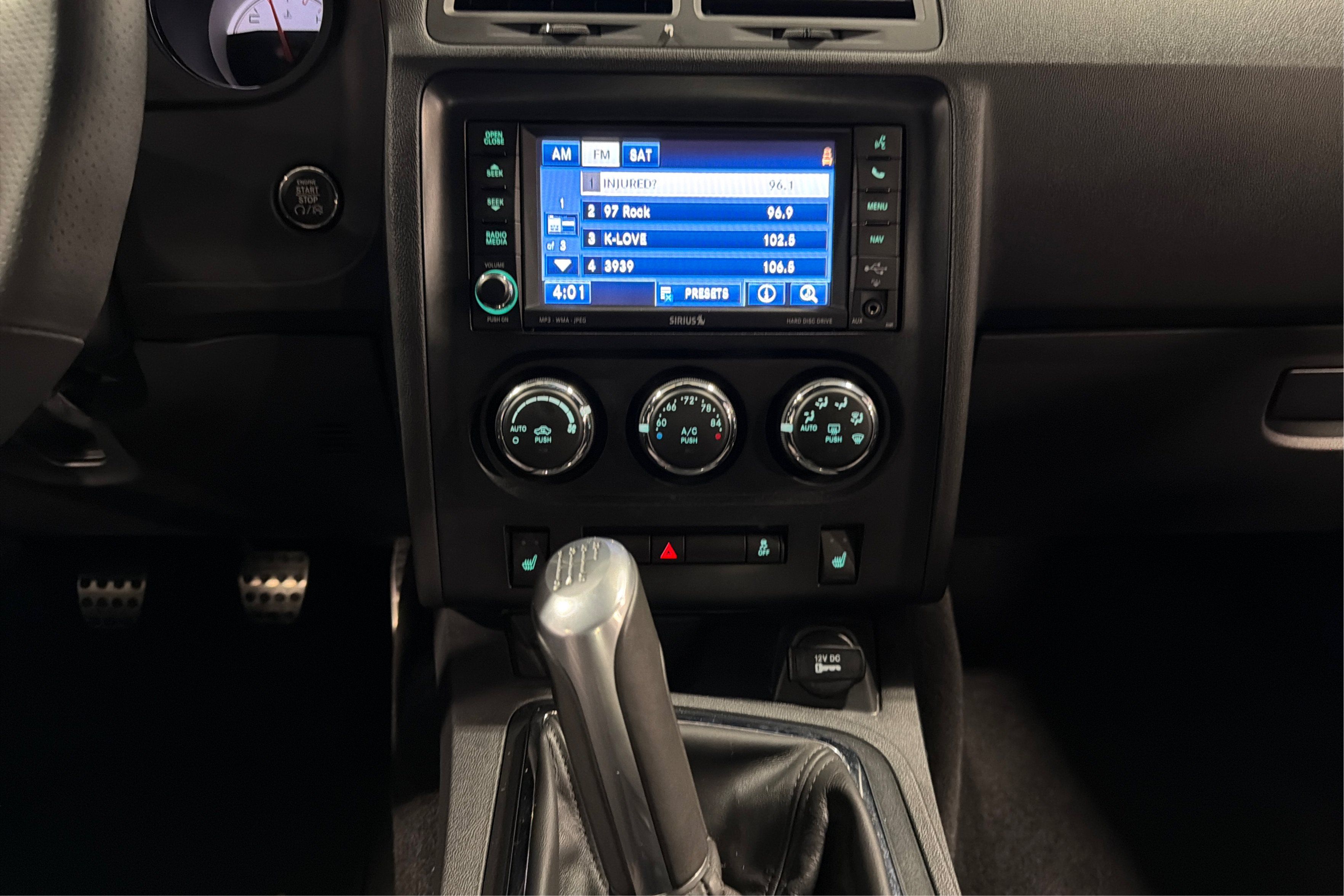 Used 2014 Dodge Challenger R/T RWD image 28