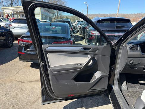 Used 2023 Volkswagen Tiguan S AWD/4WD image 15