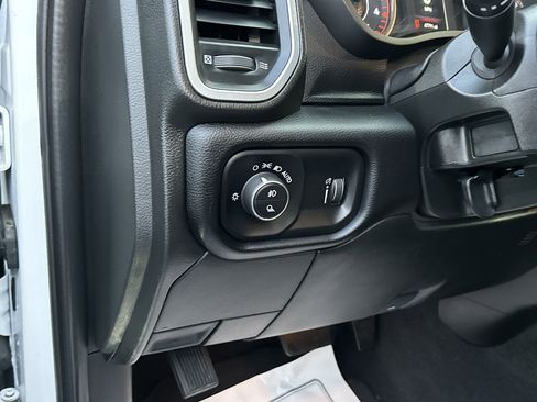 Used 2024 RAM 3500 Big Horn image 14