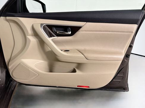 Used 2013 Nissan Altima 2.5 SL image 32