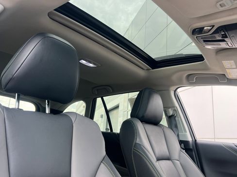 Used 2024 Subaru Outback Onyx Edition image 14