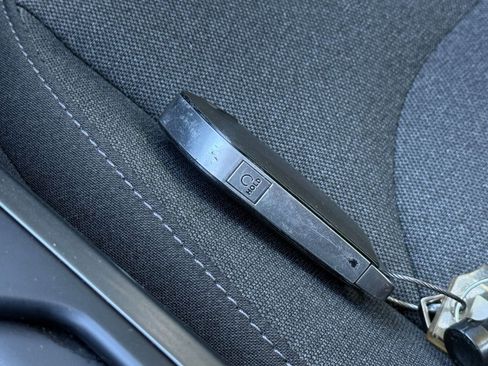 Used 2025 Kia K4 LXS image 22