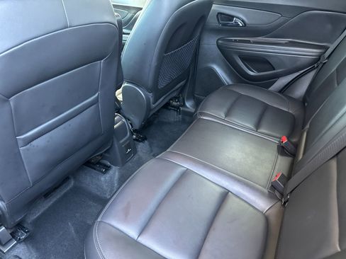 Used 2018 Buick Encore Essence image 12