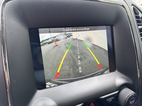 Used 2018 Dodge Durango GT AWD/4WD image 23