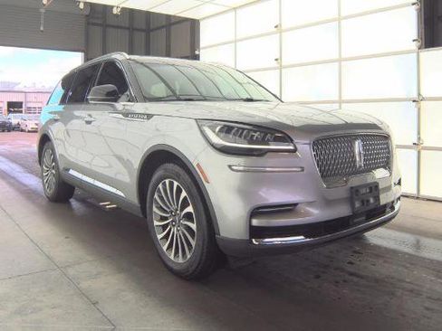 Used 2024 Lincoln Aviator Reserve image 1