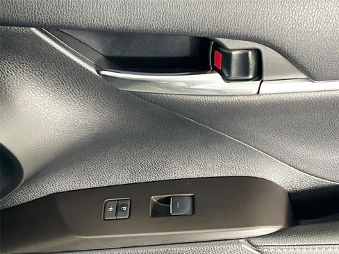 Used 2023 Toyota Camry XLE image 30