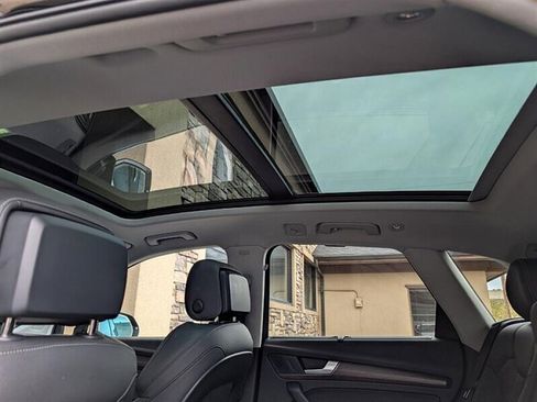 Used 2023 Audi Q5 Prestige w/ Prestige Package image 28