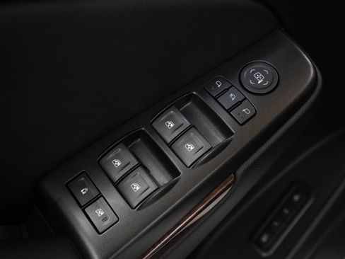 Used 2018 GMC Yukon SLT w/ Open Road Package AWD/4WD image 23