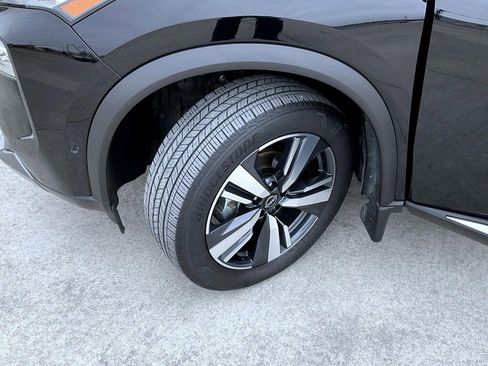 Used 2023 Nissan Rogue SL w/ SL Premium Package image 24