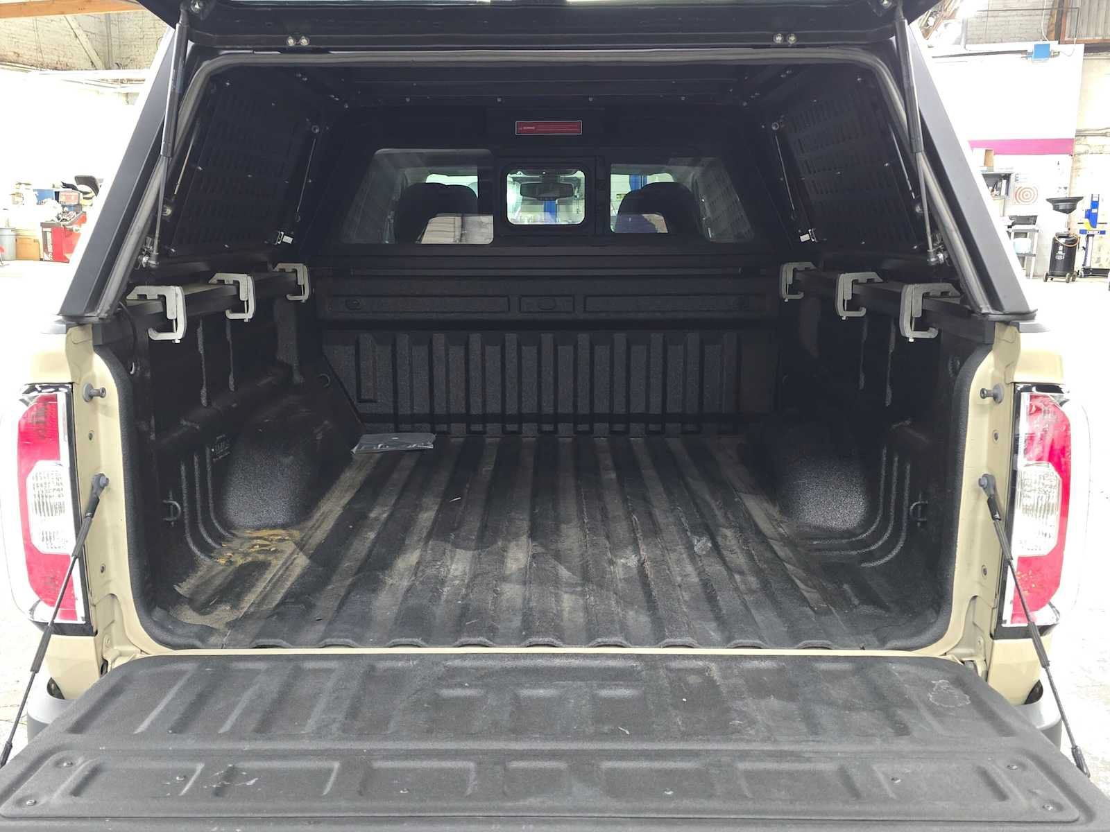 Used 2022 GMC Canyon AT4 w/ Trailering Package AWD/4WD image 13