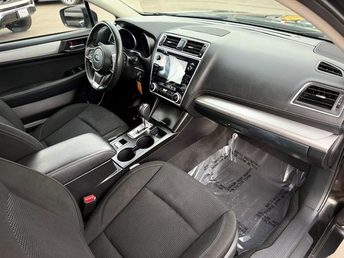 Used 2018 Subaru Outback 2.5i Premium AWD/4WD image 20