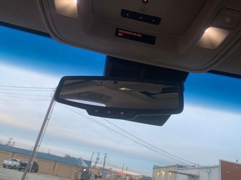 Used 2016 GMC Yukon XL Denali w/ Open Road Package image 20