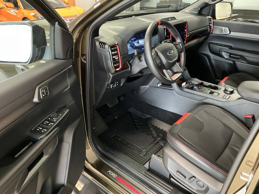 Used 2025 Ford Ranger Raptor AWD/4WD image 10