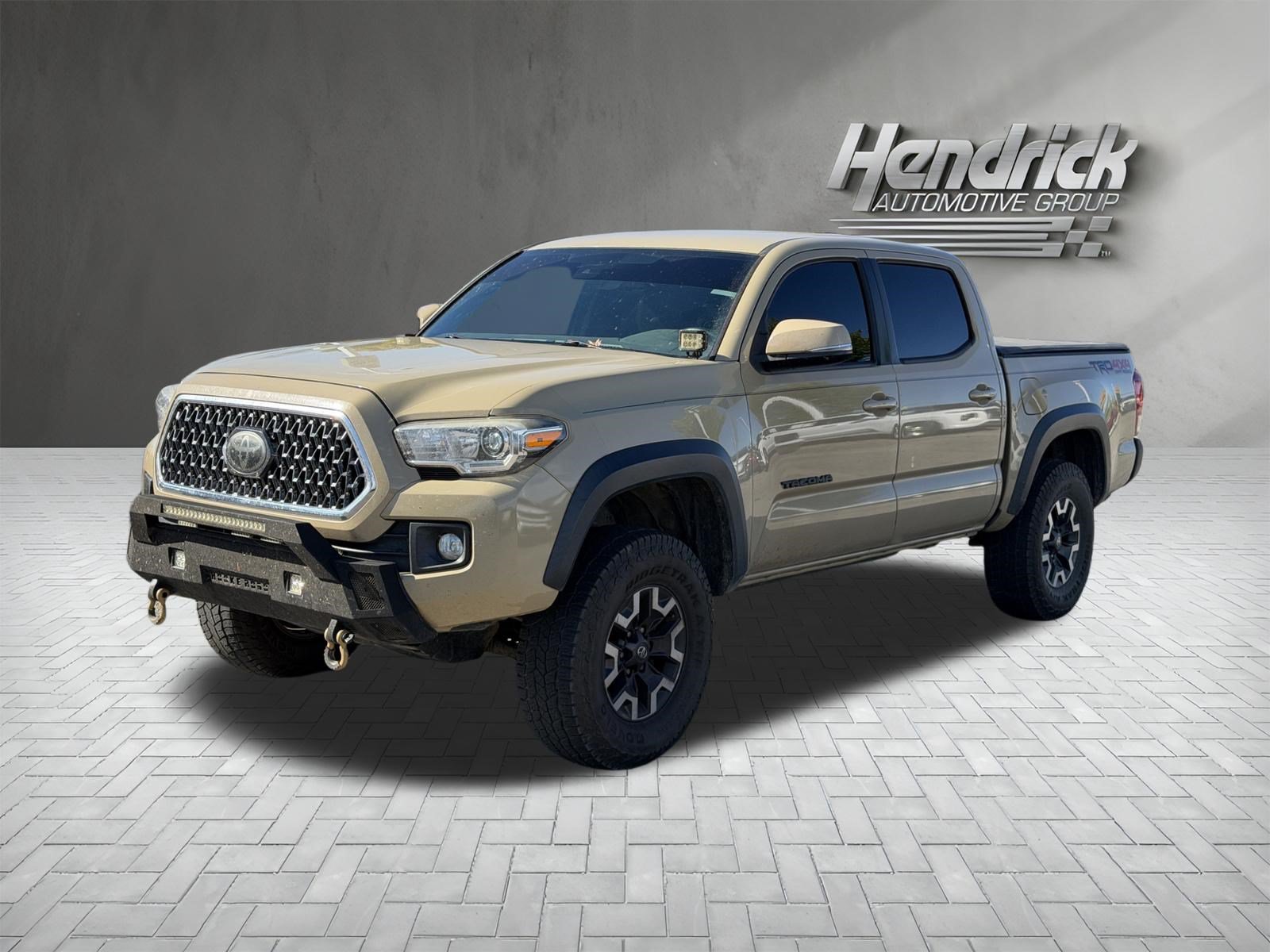 Used 2018 Toyota Tacoma TRD Off-Road AWD/4WD image 5
