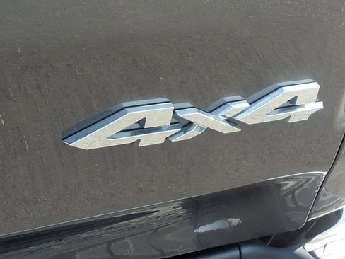 Used 2023 RAM 1500 Big Horn AWD/4WD image 30