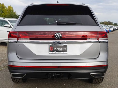New 2026 Volkswagen Atlas SE FWD image 9