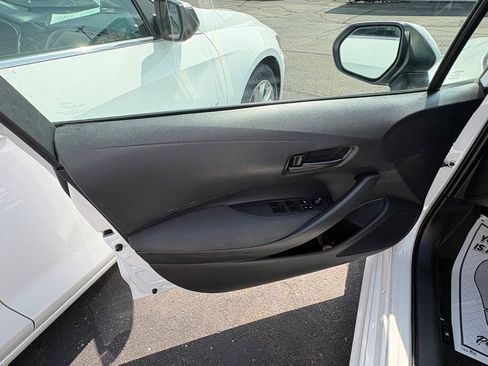 Used 2022 Toyota Corolla LE FWD image 8
