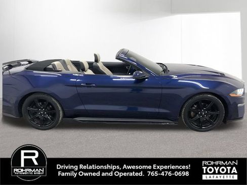 Used 2020 Ford Mustang Premium w/ Black Accent Package RWD image 9