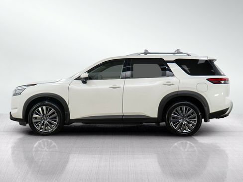 Used 2023 Nissan Pathfinder SL w/ SL Premium Package AWD/4WD image 2