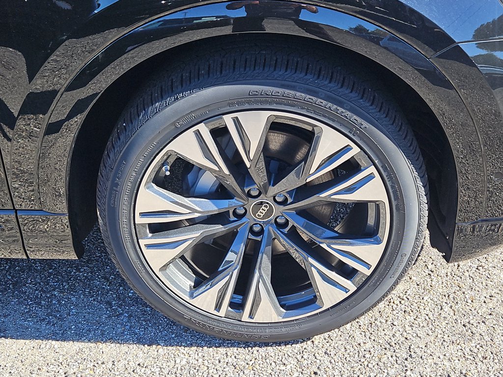 New 2027 Audi Q8 Prestige AWD/4WD image 4