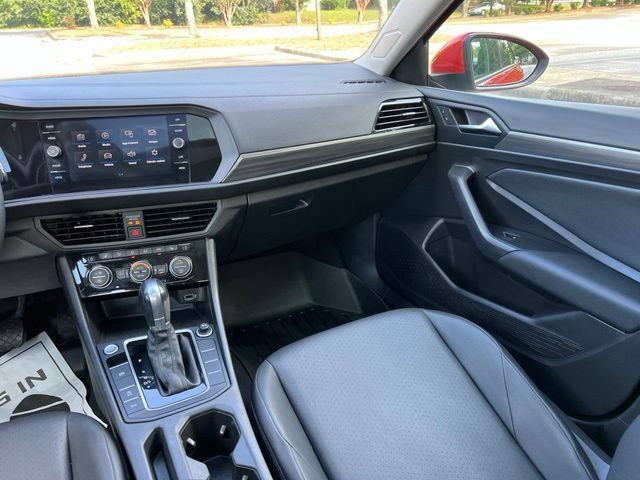 Used 2019 Volkswagen Jetta SEL FWD image 29