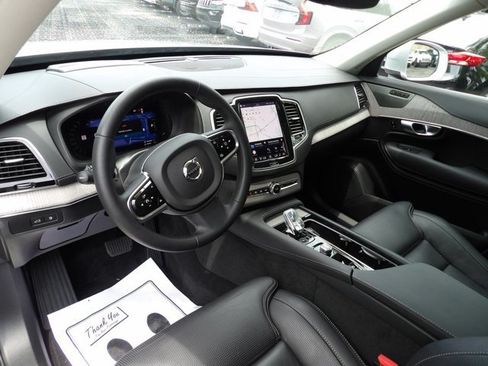 Certified 2024 Volvo XC90 T8 Ultimate AWD/4WD image 10