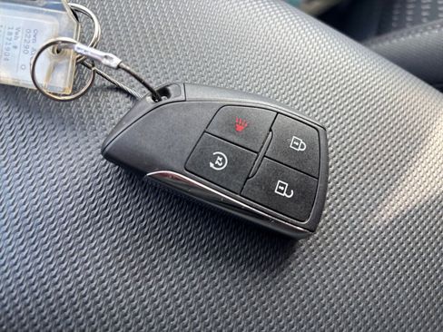 Used 2025 Chevrolet Equinox LT FWD image 25