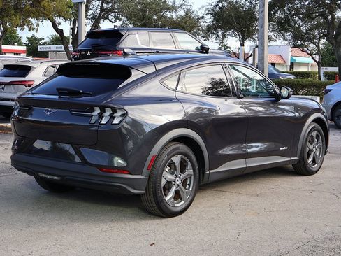 Used 2022 Ford Mustang Mach-E Select image 10